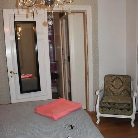 Skuteviken Anno 1790 Apartman *